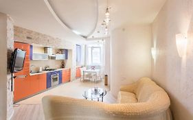 Tairovo Apartments Usmivka